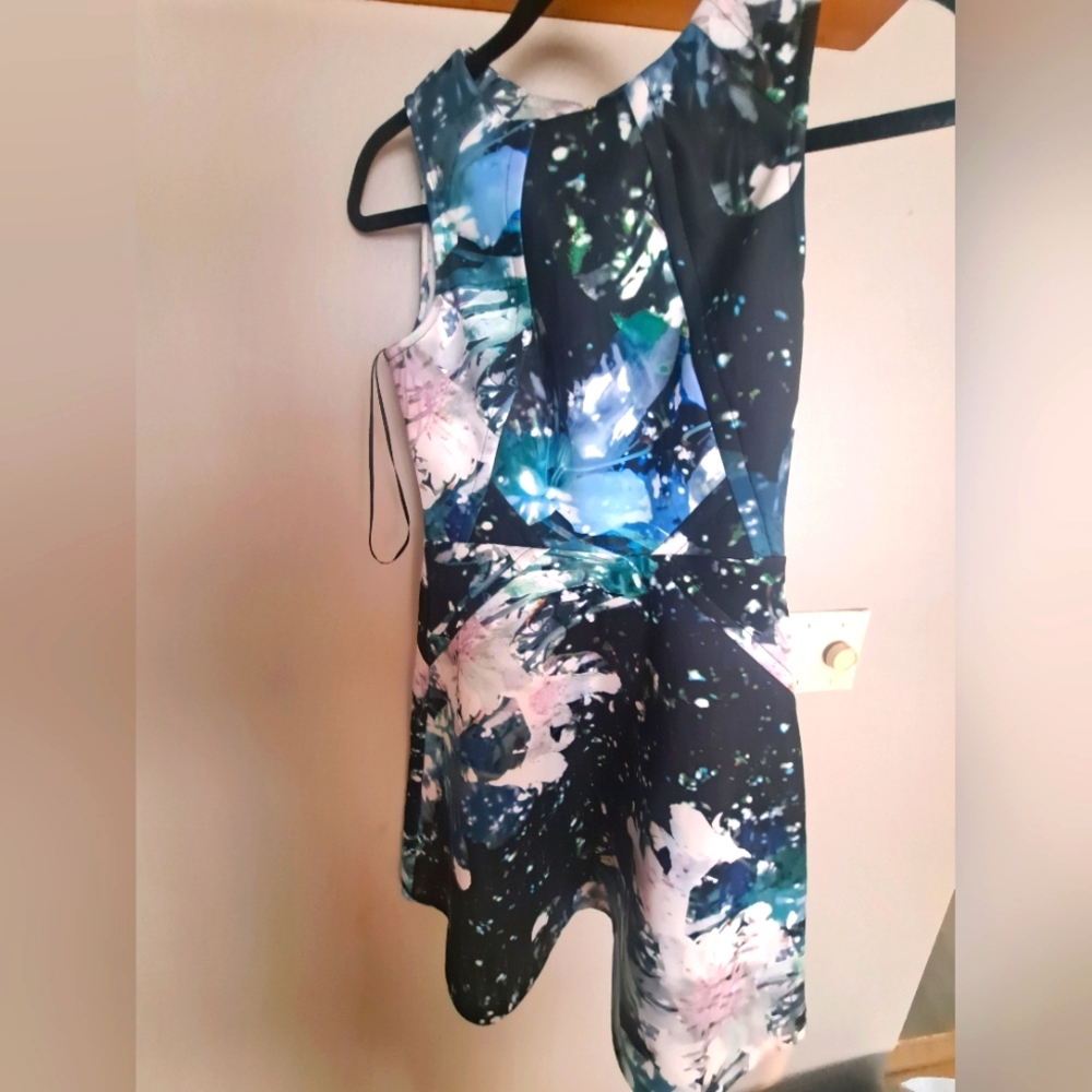 Jenifer Lopez dress